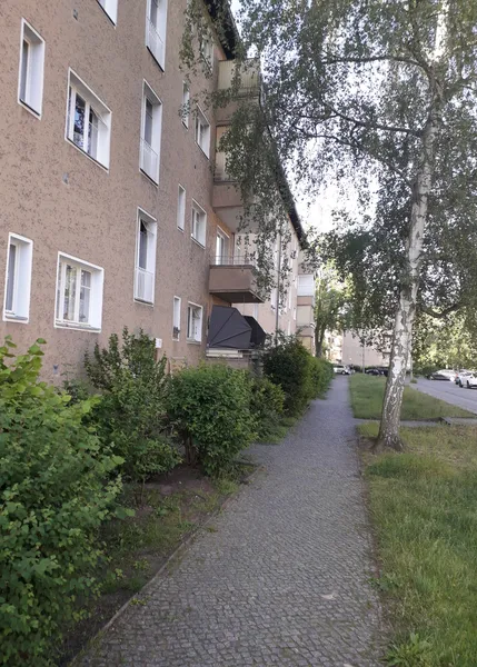 schöne 2-Zimmer-Wohnung im Herzen Tegels — photo 1